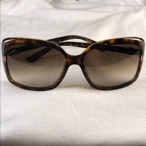 Gucci sunglasses